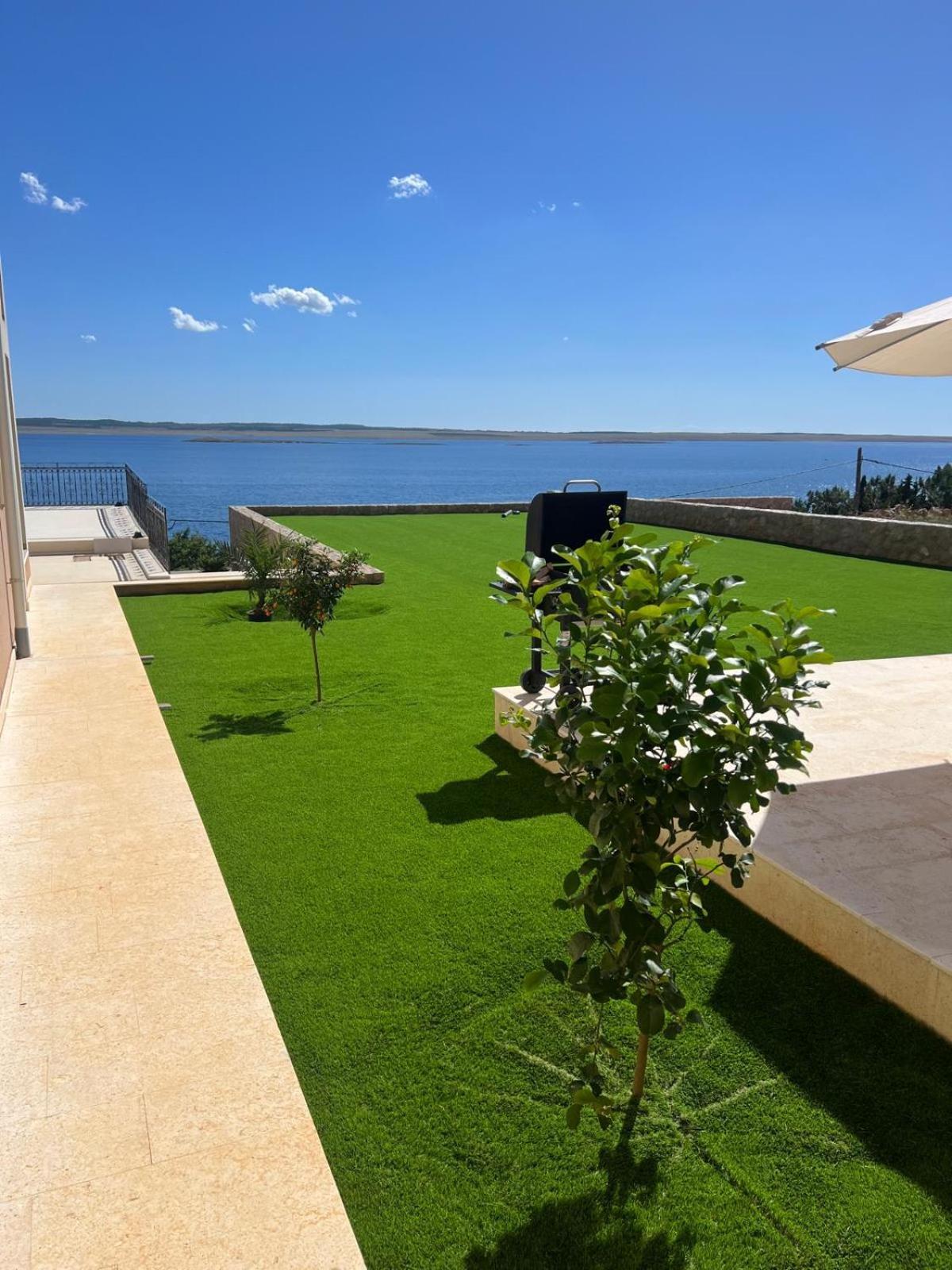 Villa Tin Apartments Трибань-Крушчица Экстерьер фото