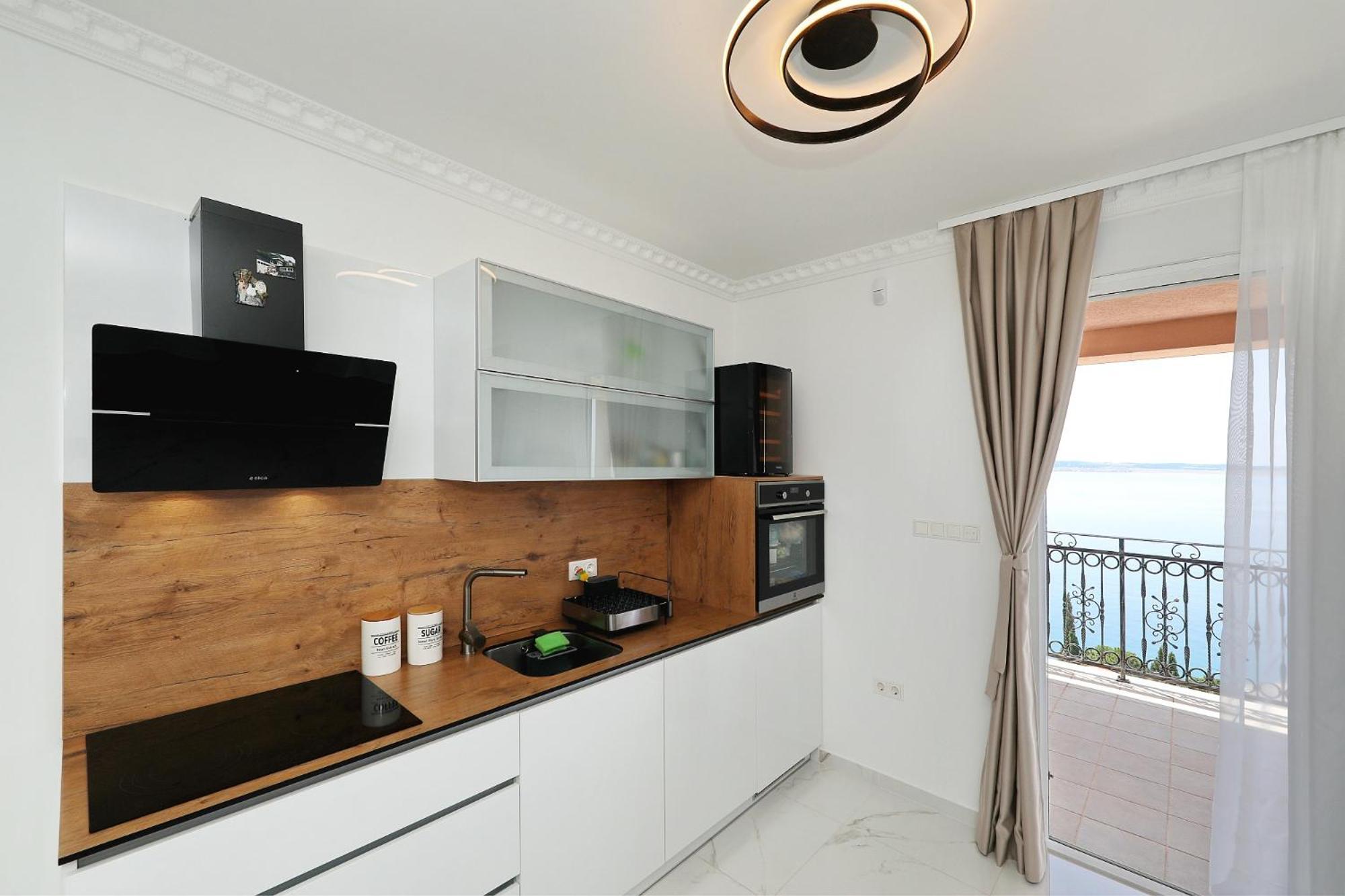 Villa Tin Apartments Трибань-Крушчица Экстерьер фото