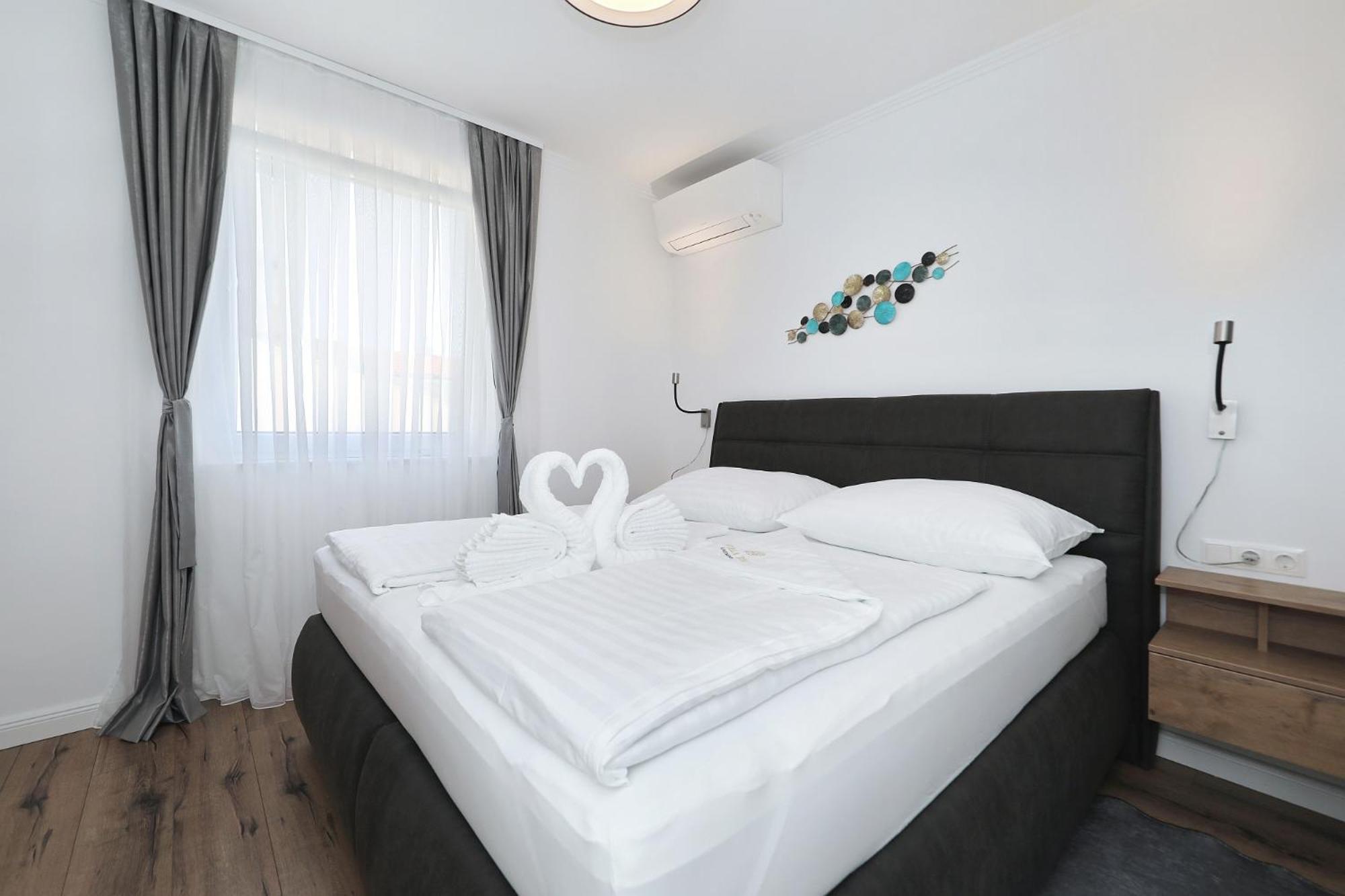 Villa Tin Apartments Трибань-Крушчица Экстерьер фото