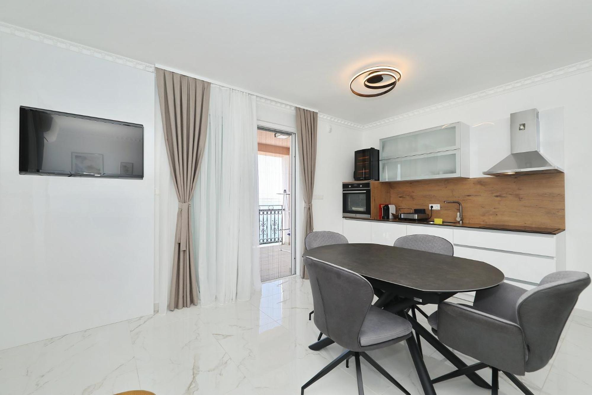 Villa Tin Apartments Трибань-Крушчица Экстерьер фото