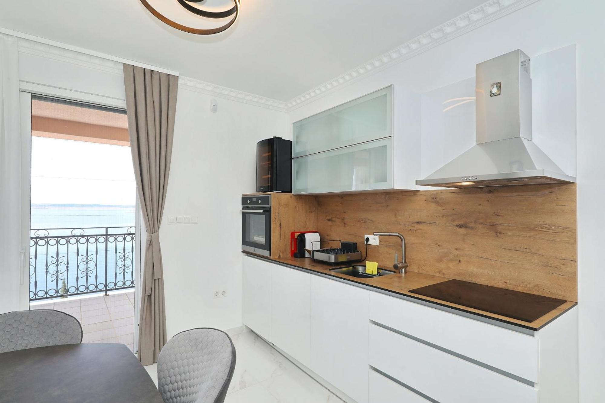 Villa Tin Apartments Трибань-Крушчица Экстерьер фото